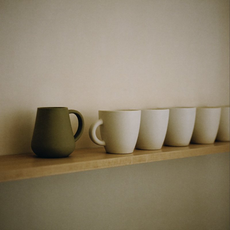 positioning — one vessel apart from the row